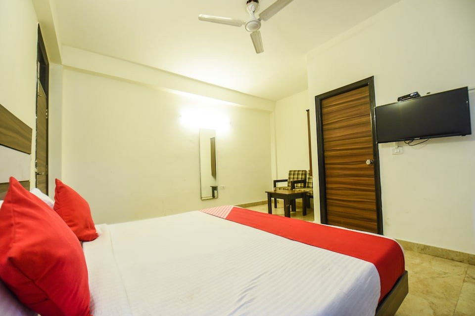 OYO 12818 Dev Villa主图