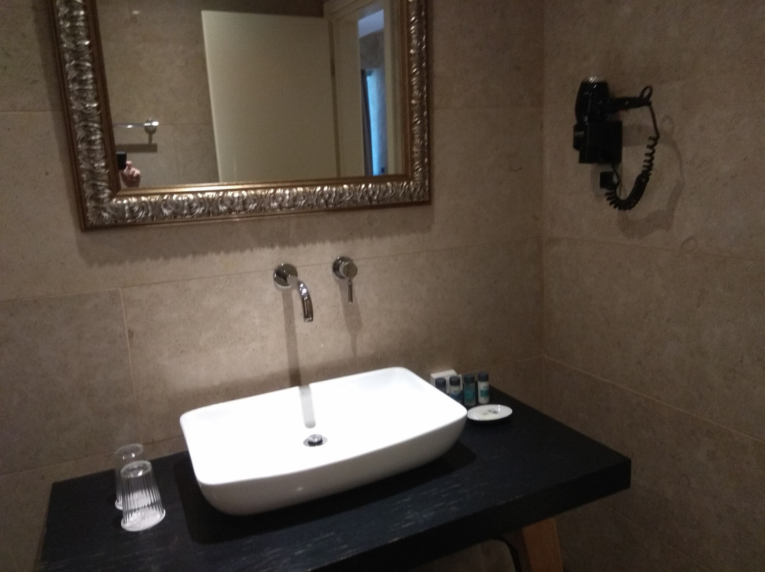 Athenaeum Grand Hotel主图