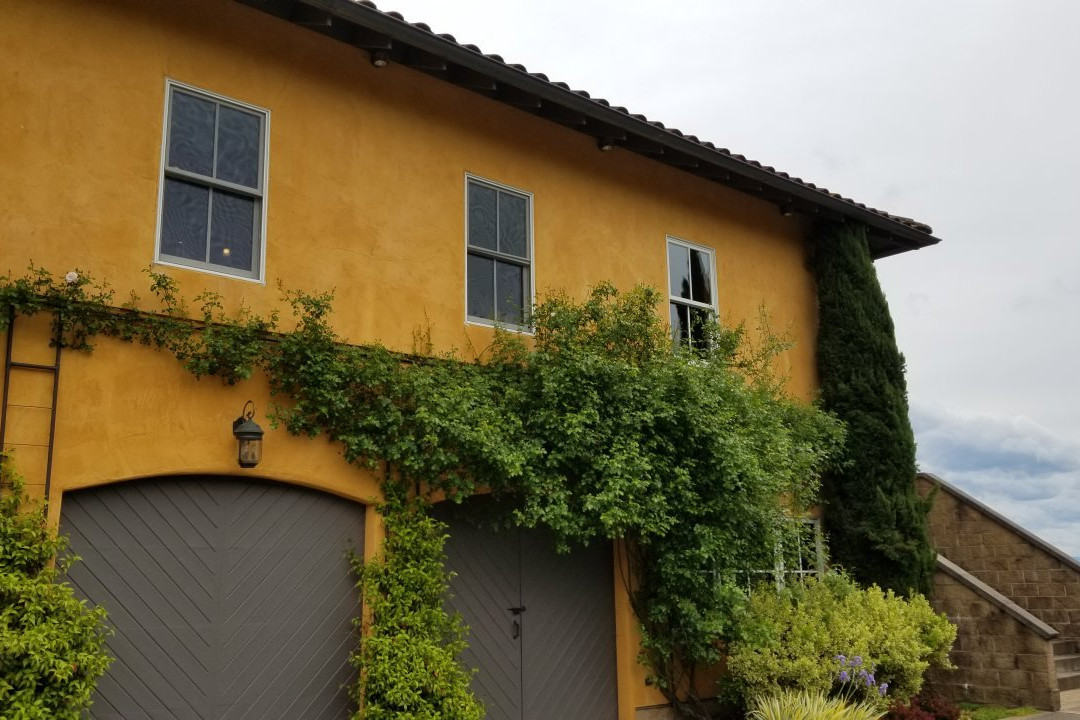 Iris Vineyards Wine Bar-斯普林菲尔德必去景点