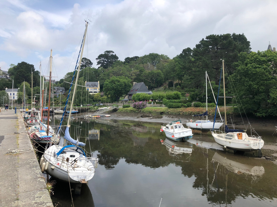 阿凡桥旅游景点-Port de Pont-Aven