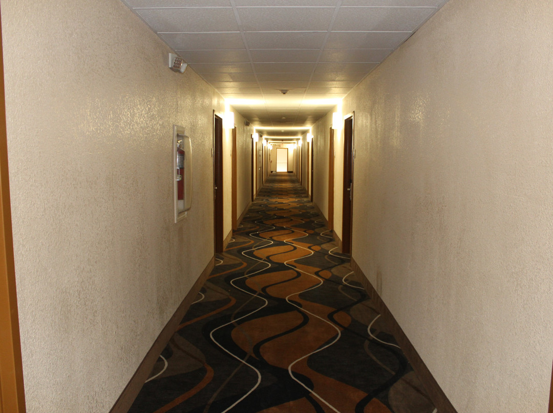 Clarion Inn & Suites Stroudsburg - Poconos