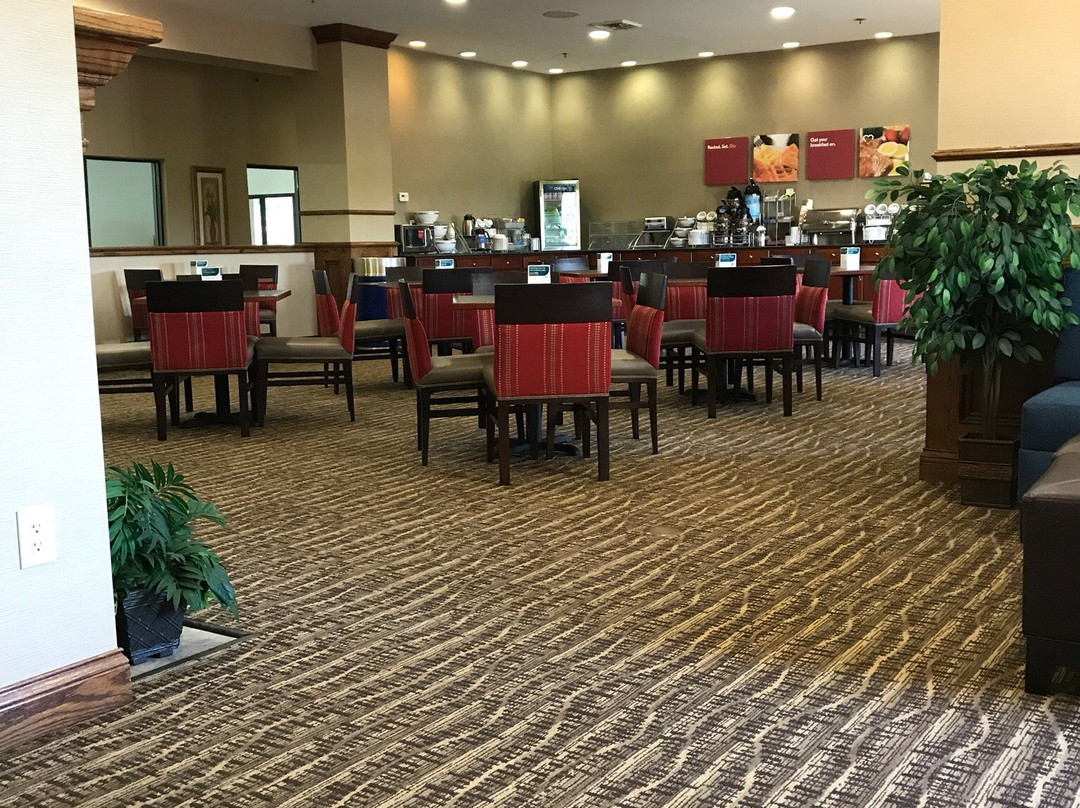 Comfort Suites Jefferson City主图