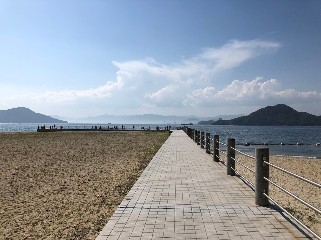 Bay Side Beach Saka景点图片