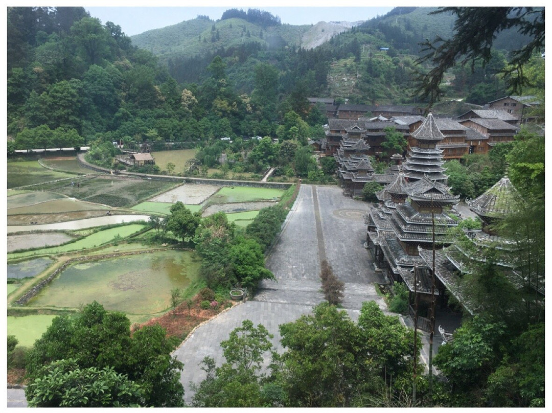 隐居精品客栈主图