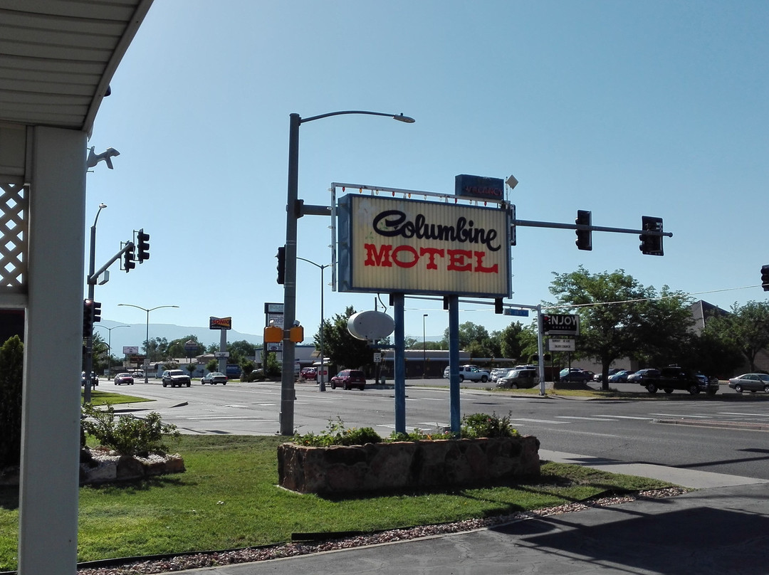 Columbine Motel主图