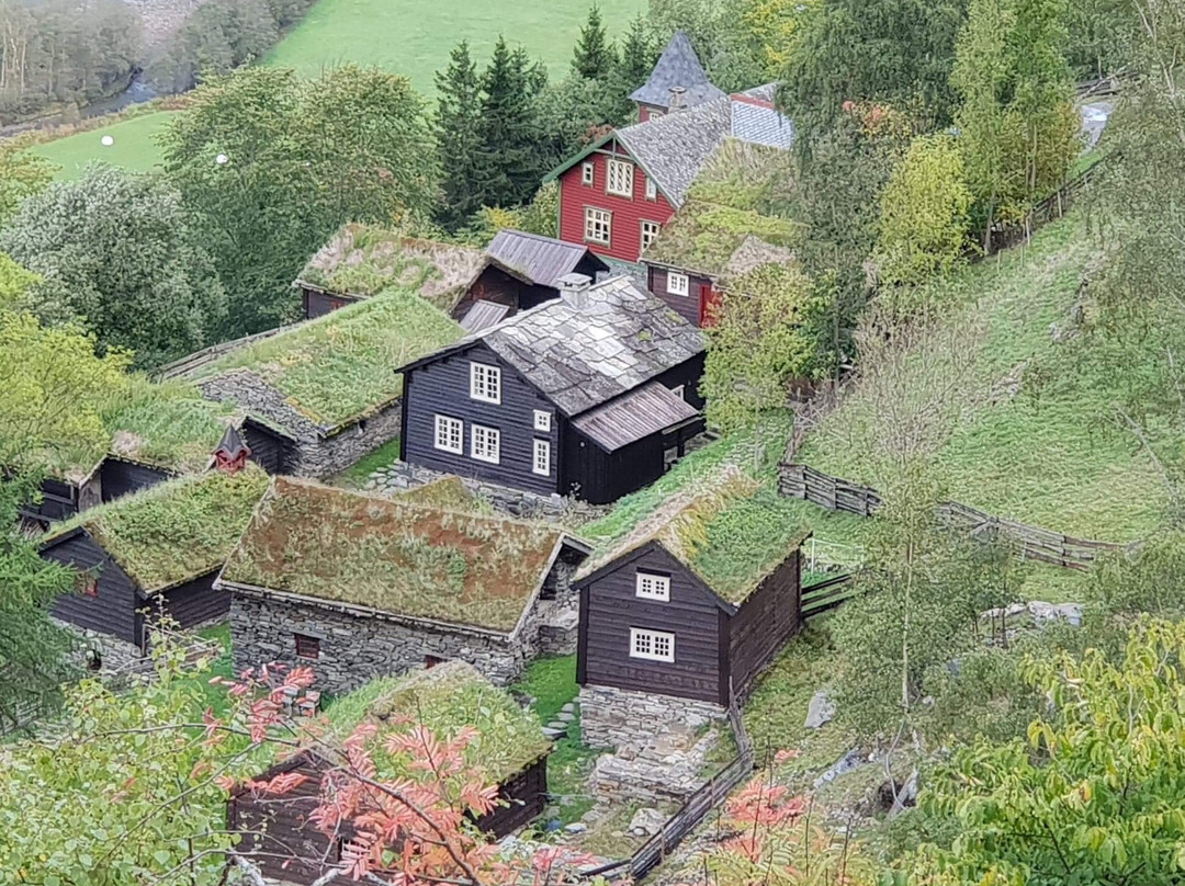 Skåri Hill Farm