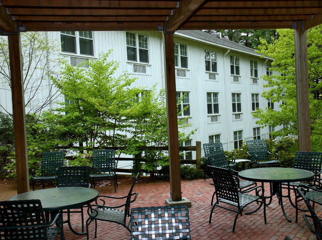 The Warren Conference Center and Inn主图