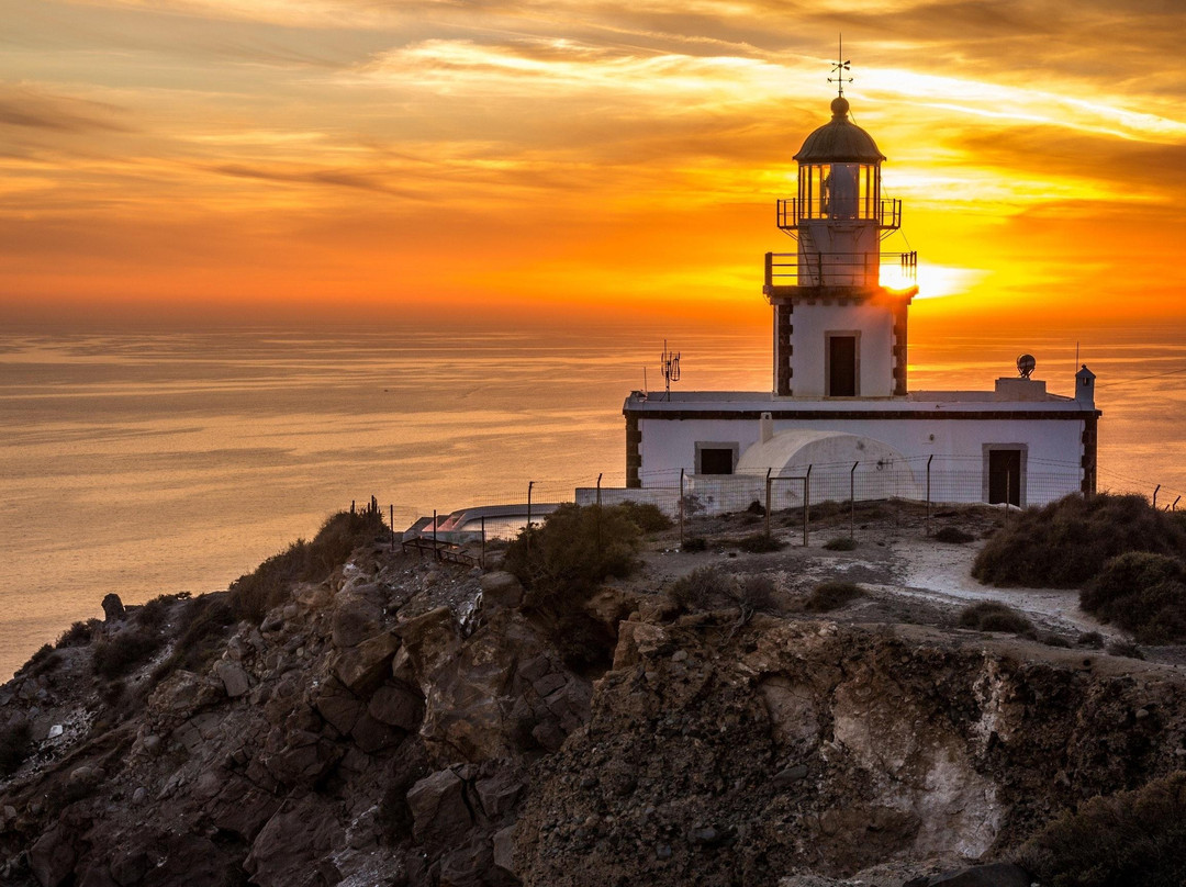 SantoMax Tours & Transfer-圣托里尼必去景点