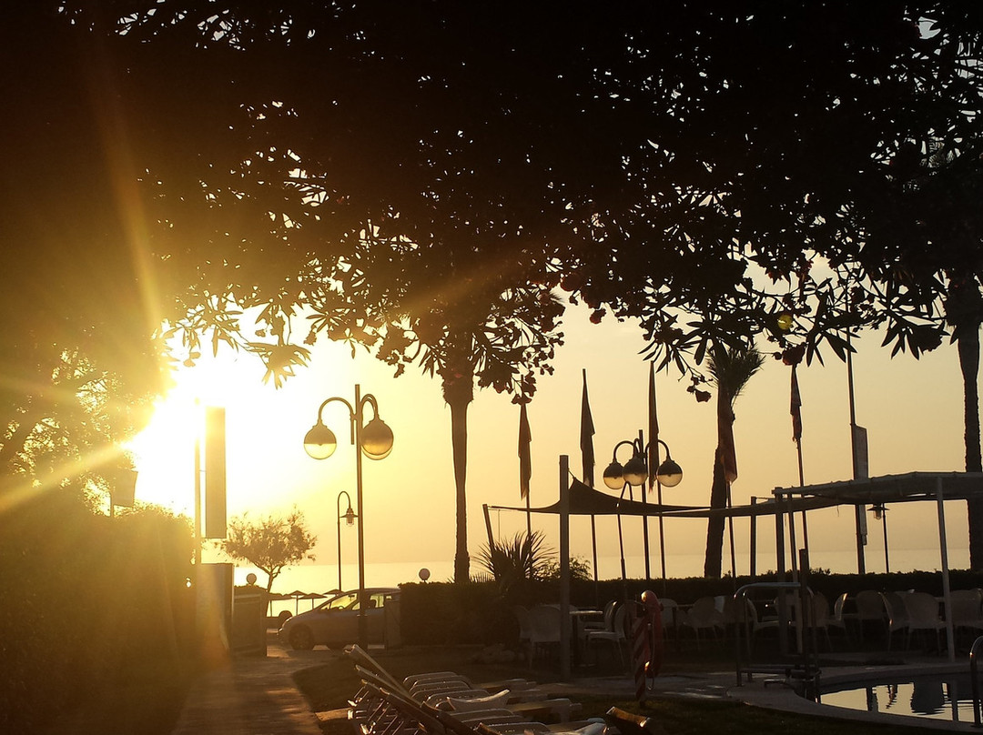 Platja d'Heliòpolis景点图片