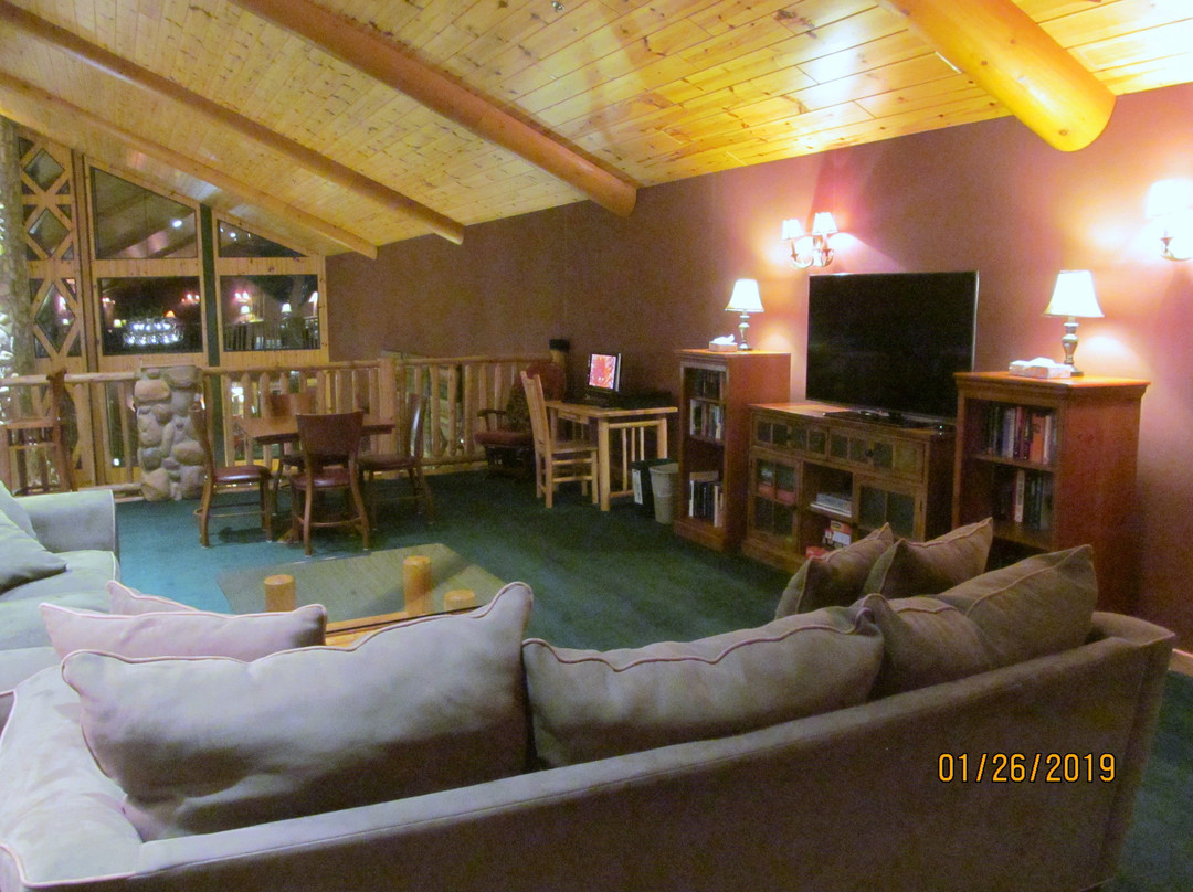 Crooked River Lodge主图