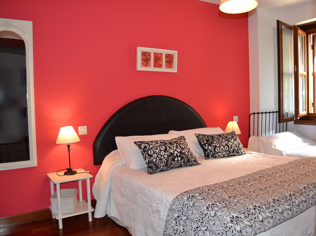 Apartamentos La Buhardilla主图