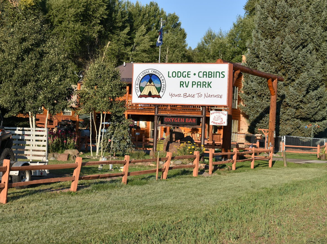Ute Bluff Lodge, Cabins & RV Park