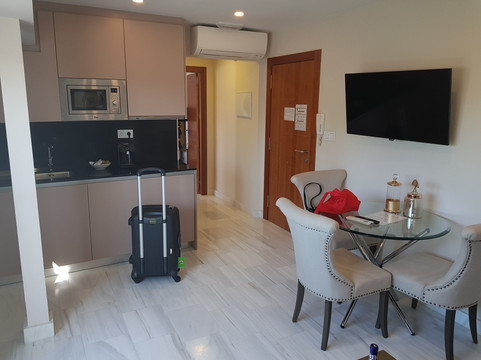 格兰维亚比波住宿主图