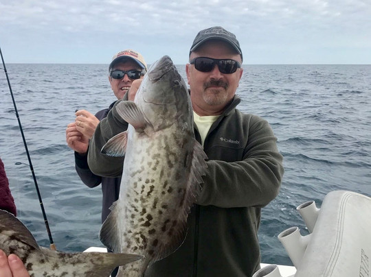 Hawgwild Fishing Charters-迈尔斯堡海滩必去景点