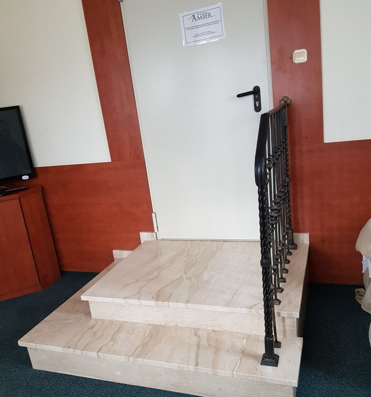 Restauracia Hotel Amber主图