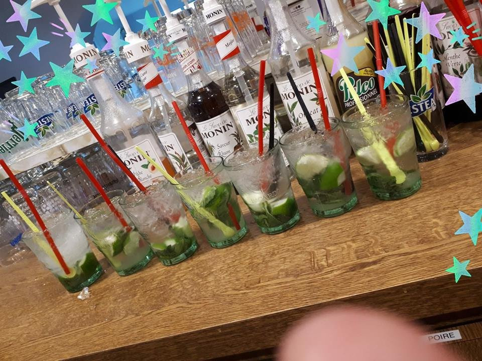 Chuzelles餐馆和美食-Restaurant Ô Cévennes