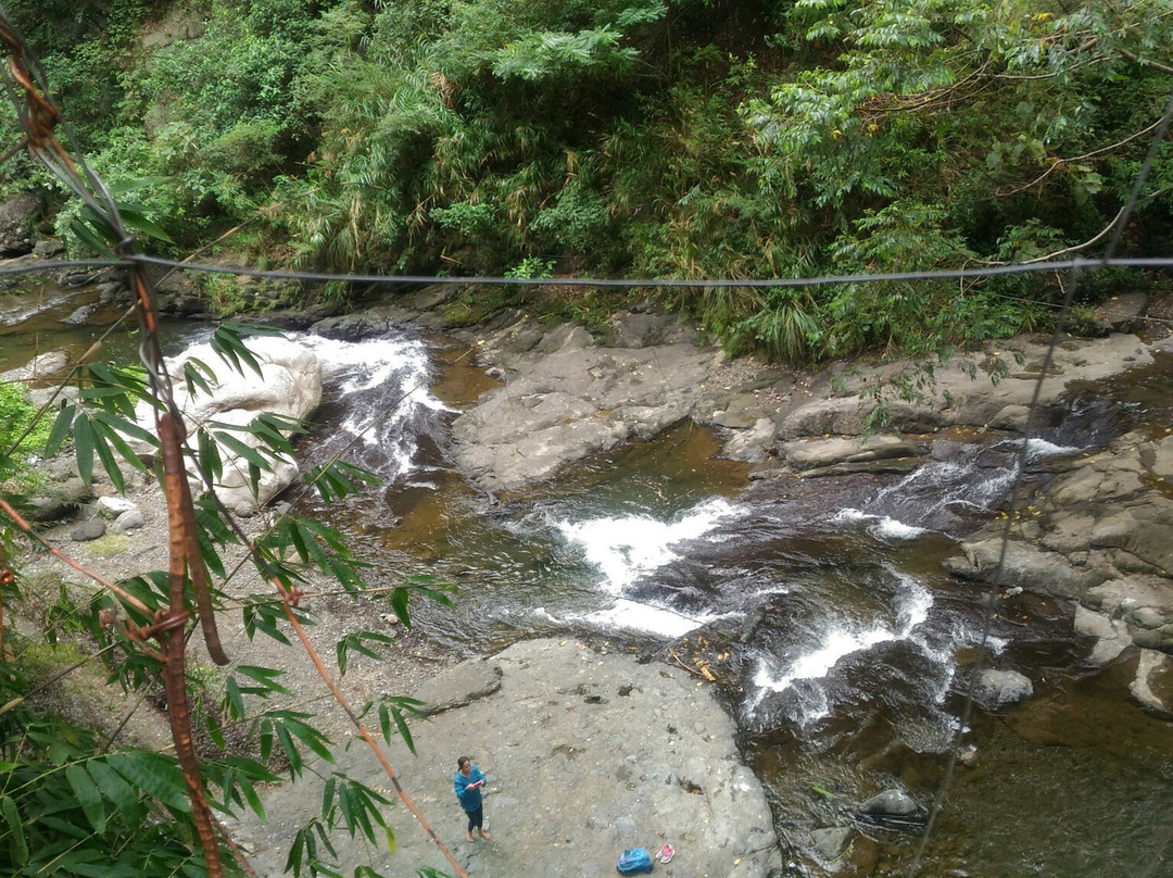 Imoy Falls景点图片