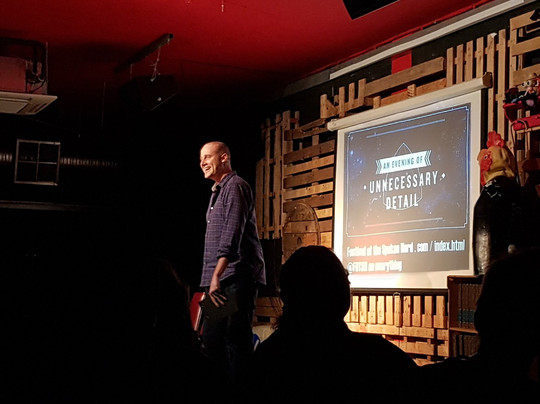 Backyard Comedy Club-伦敦必去景点