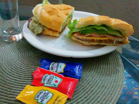 Taquaritinga餐馆和美食-Alemao Lanches