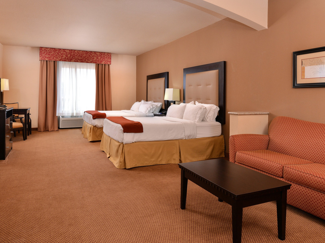 Holiday Inn Express & Suites Van Buren-Ft Smith Area by IHG主图