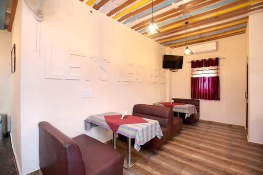 泰格皇家酒店主图