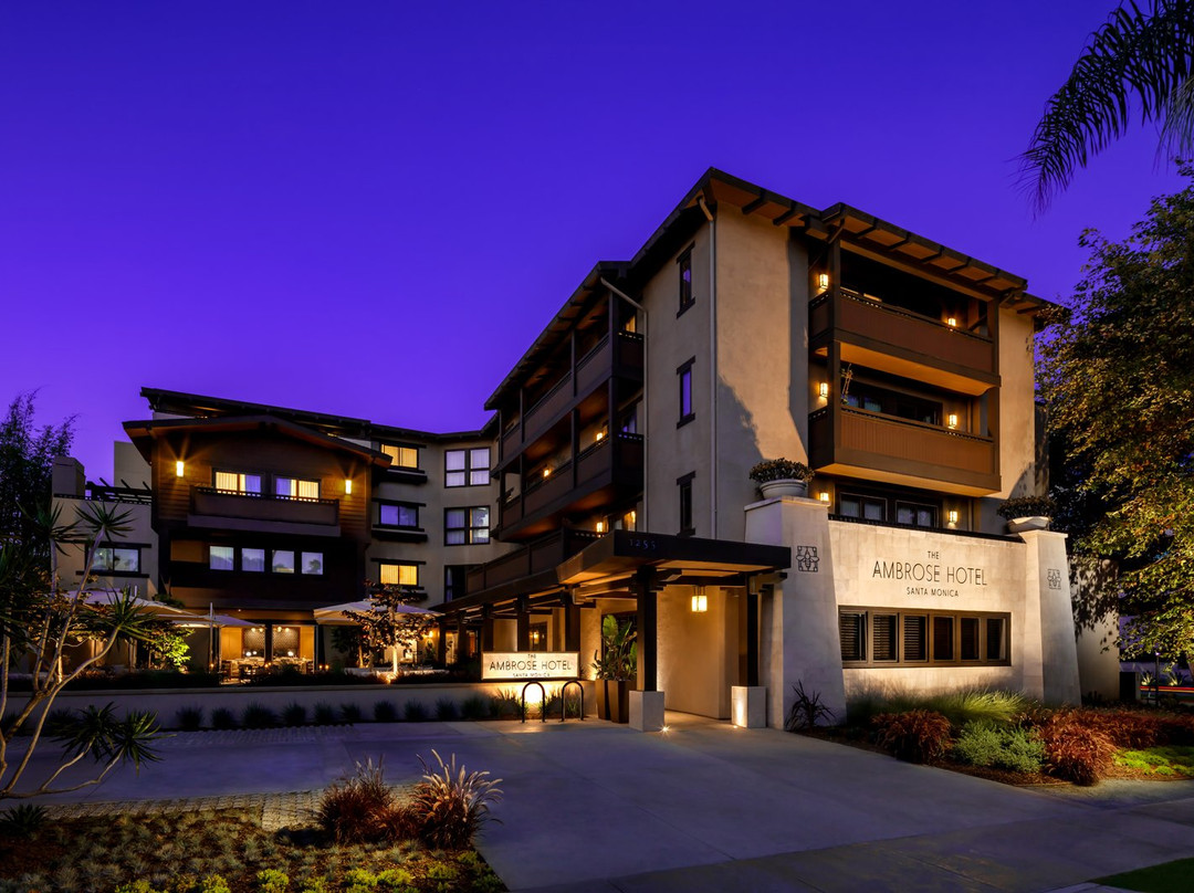 阿姆布罗斯酒店主图