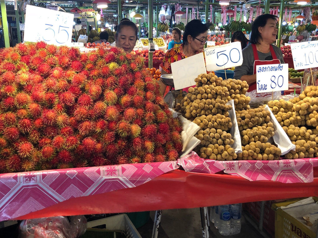 Salaya Market-菩塔蒙通必去景点