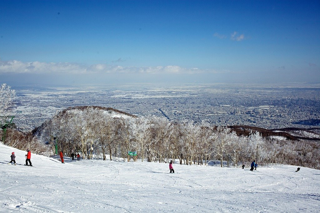 手稻山滑雪场-札幌市必去景点