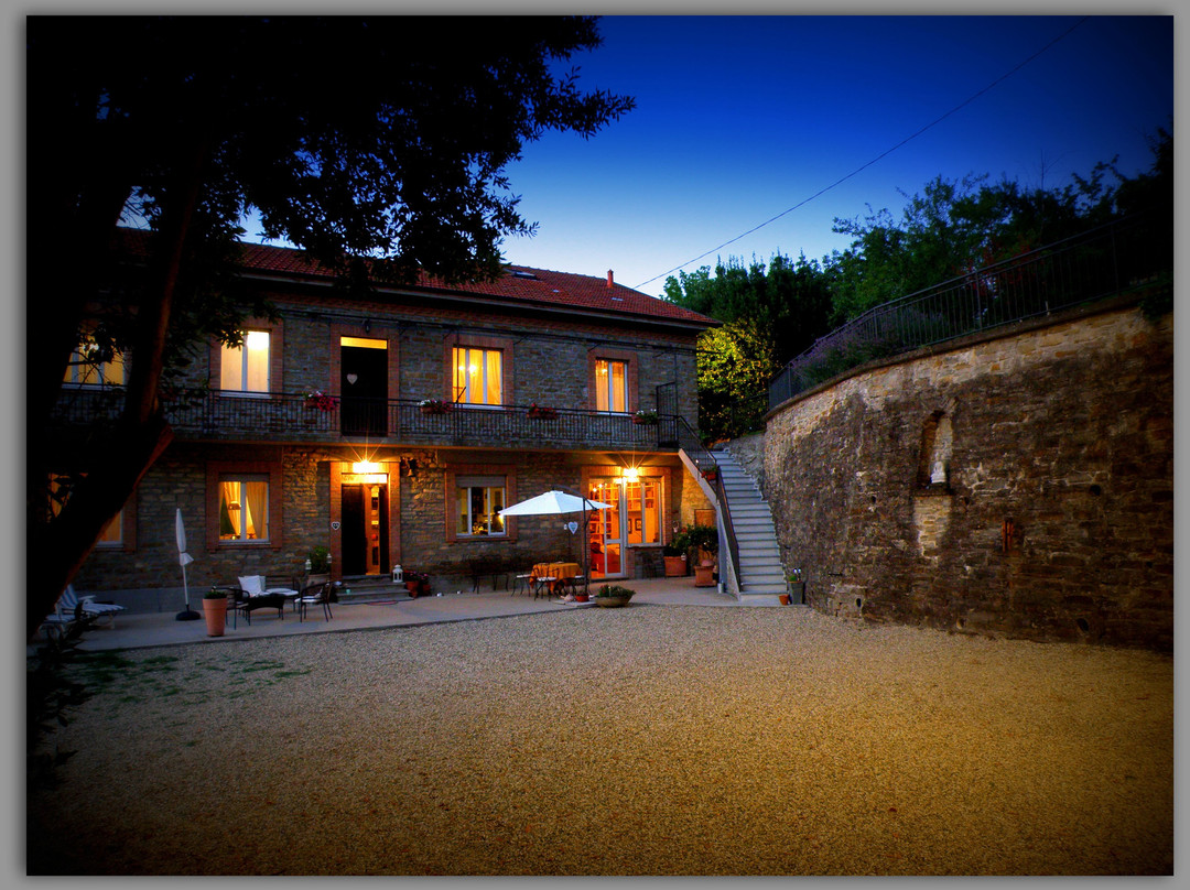Terzo酒店住宿-Cascina Luvot - B&B