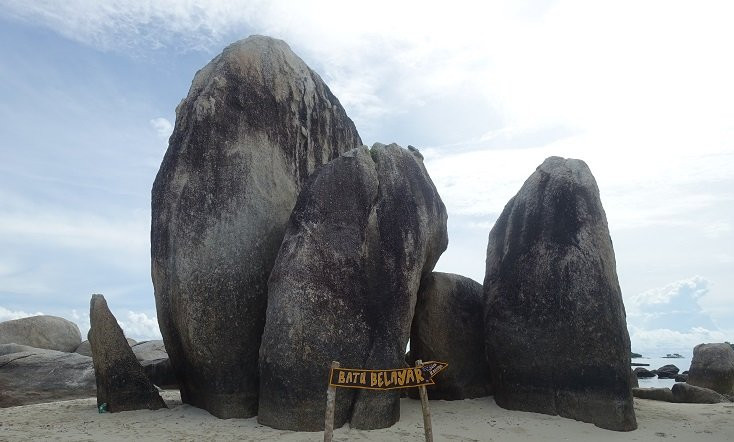Batu Berlayar Island景点图片