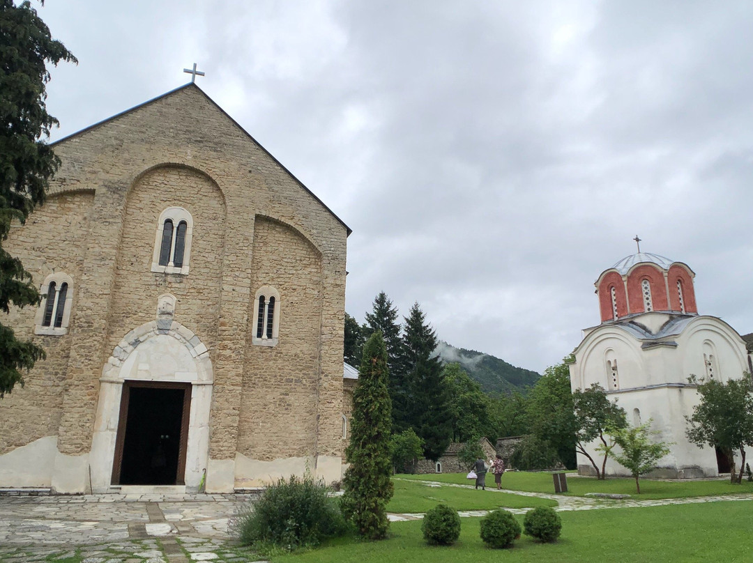 斯图德尼察修道院景点图片