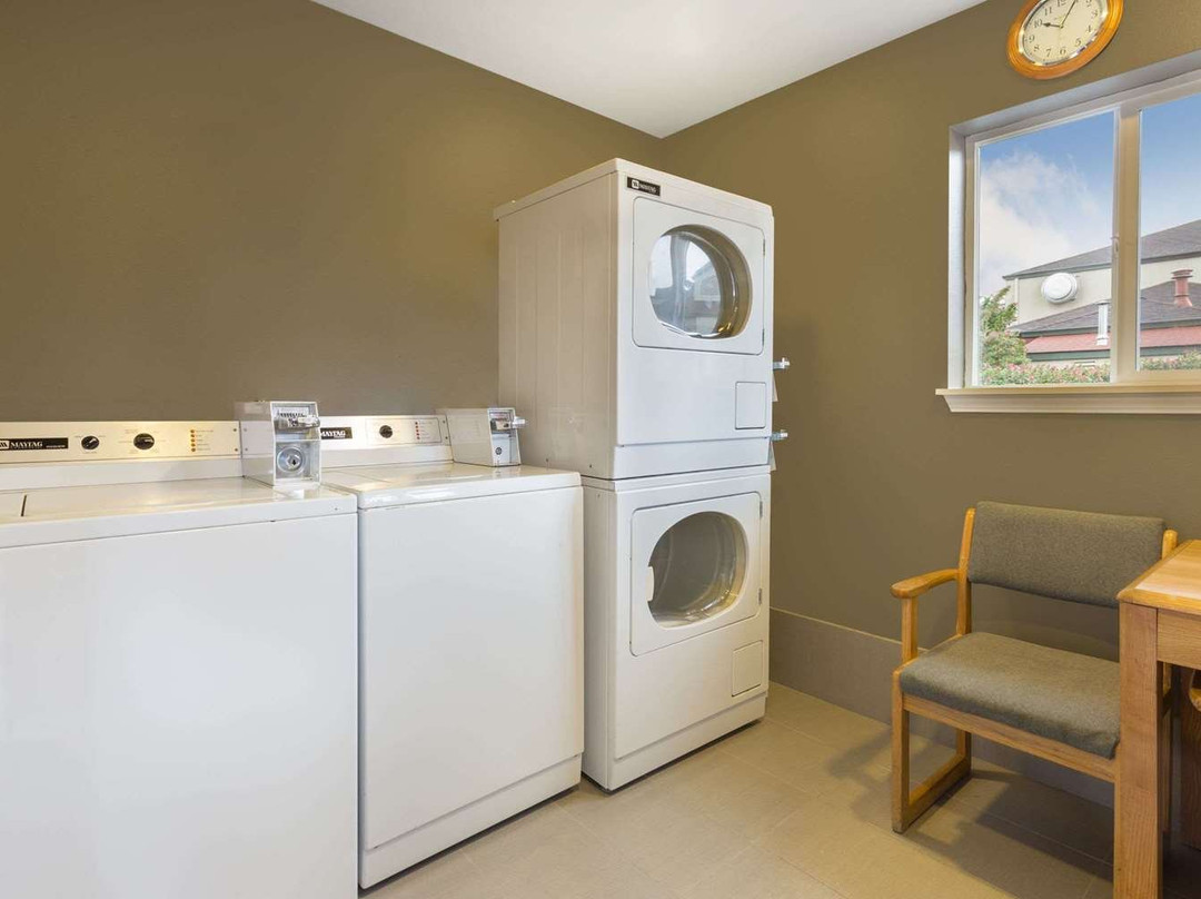 财神速8酒店主图