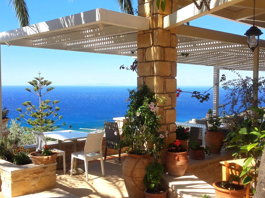 Stefanos Village Hotel主图