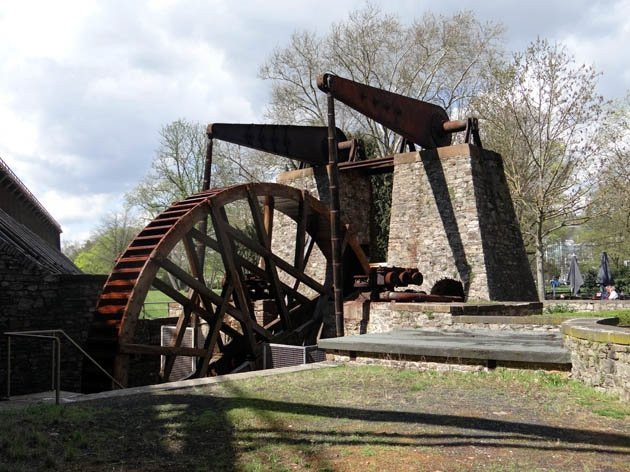 Lange Wand Gradierwerk 5+6-Bad Nauheim必去景点
