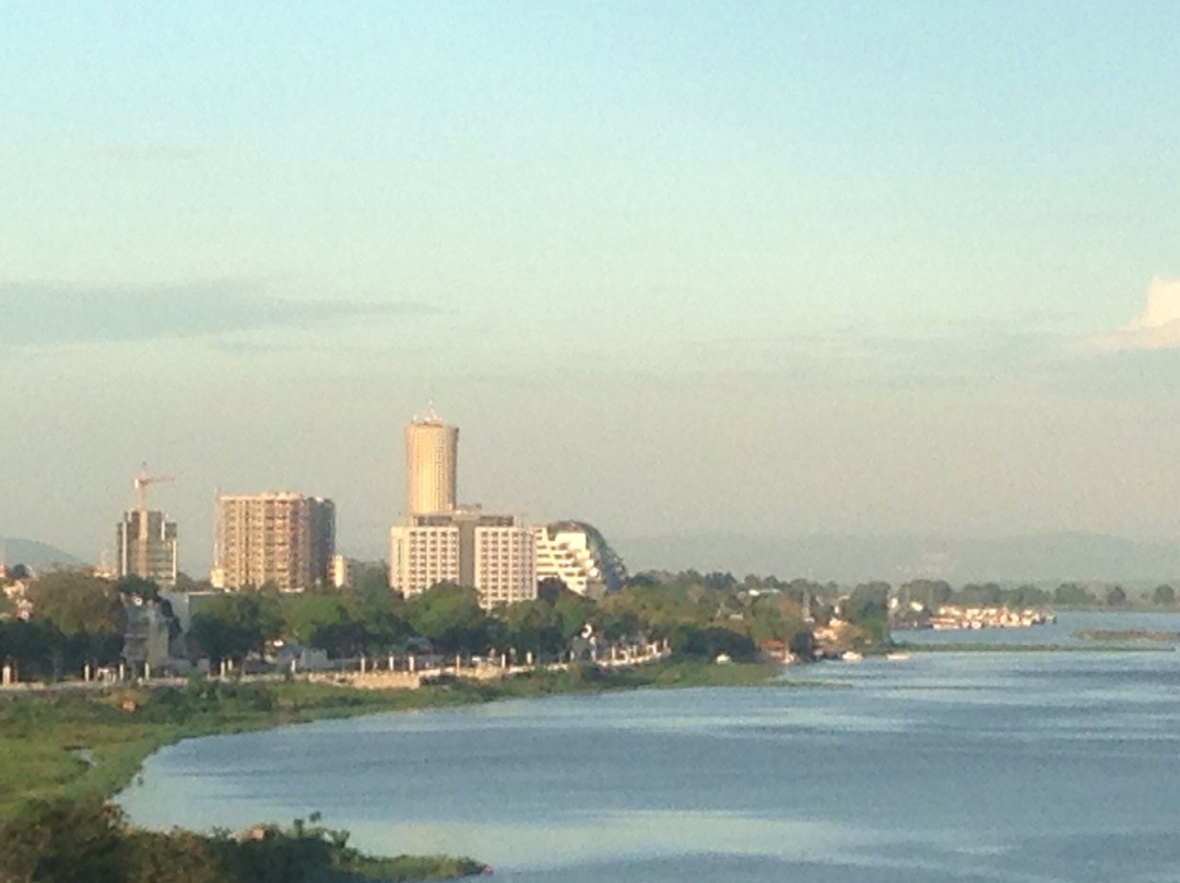 布拉萨市旅游攻略图片