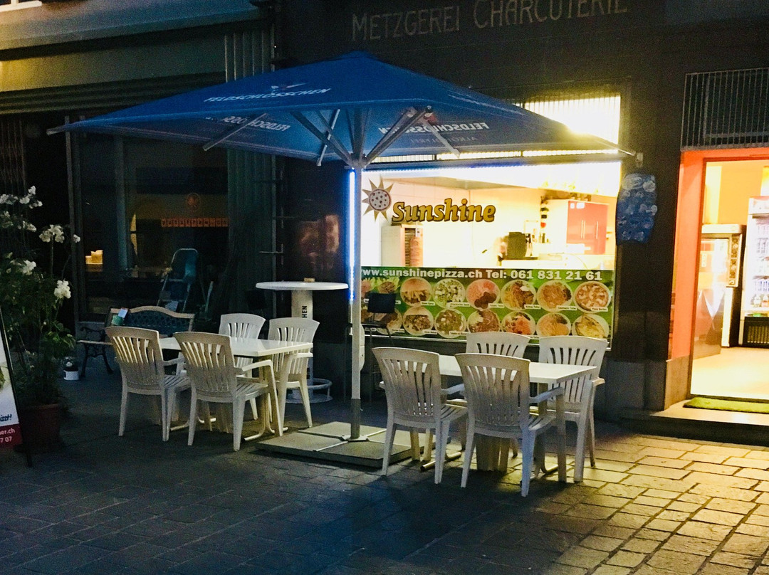 Sunshine Pizza Drive