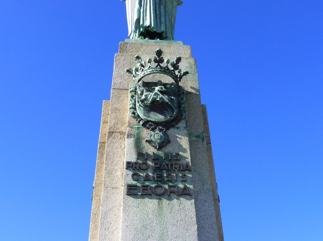 Monumento aos Mortos da Grande Guerra-埃武拉必去景点