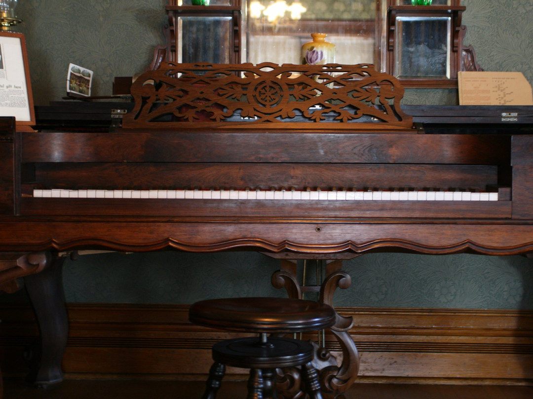 The 1879 Avery House-科林斯堡必去景点