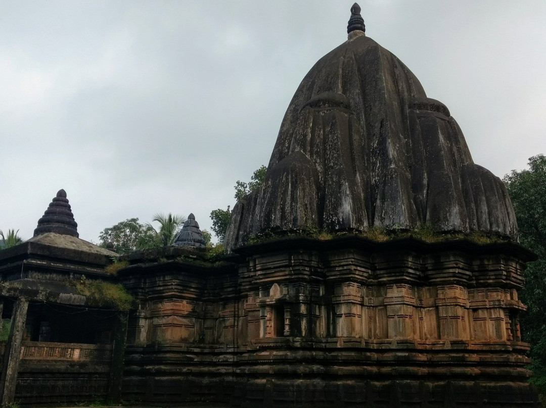 Karneshwar Temple景点图片