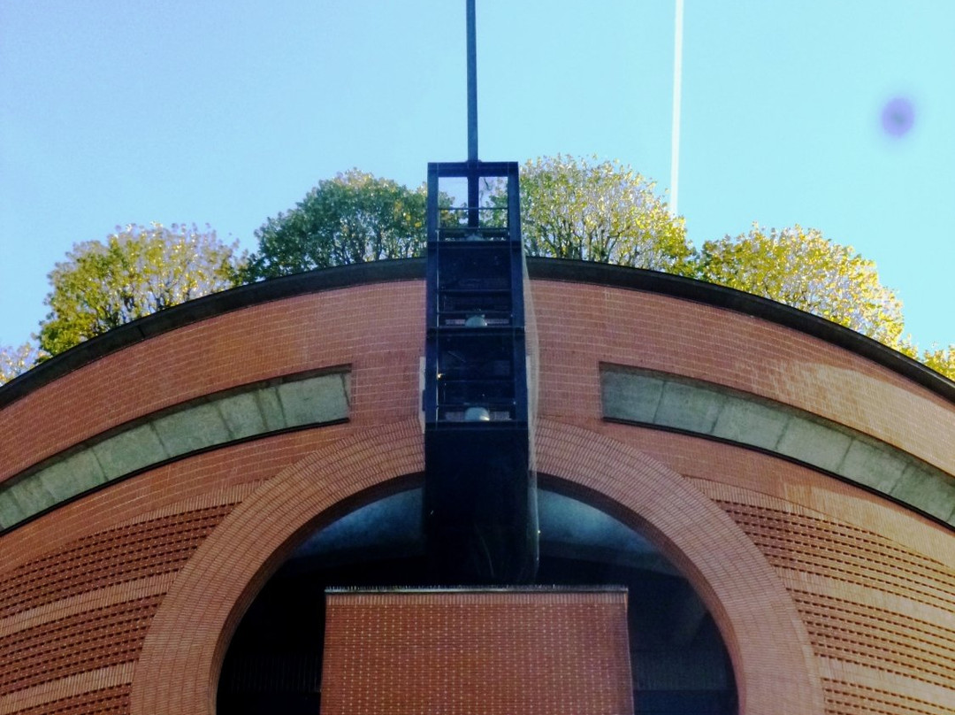 Cathedrale de la Resurrection Saint Corbinien-埃夫里必去景点