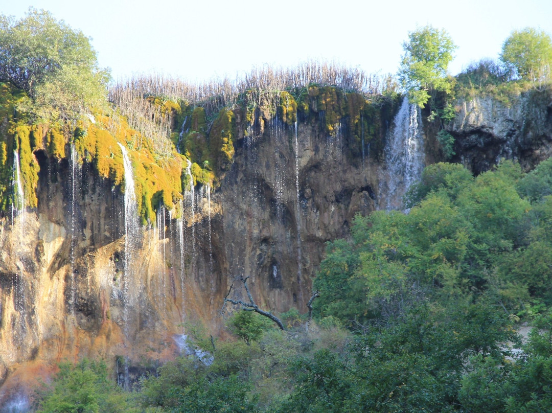 Gedmish Waterfalls景点图片