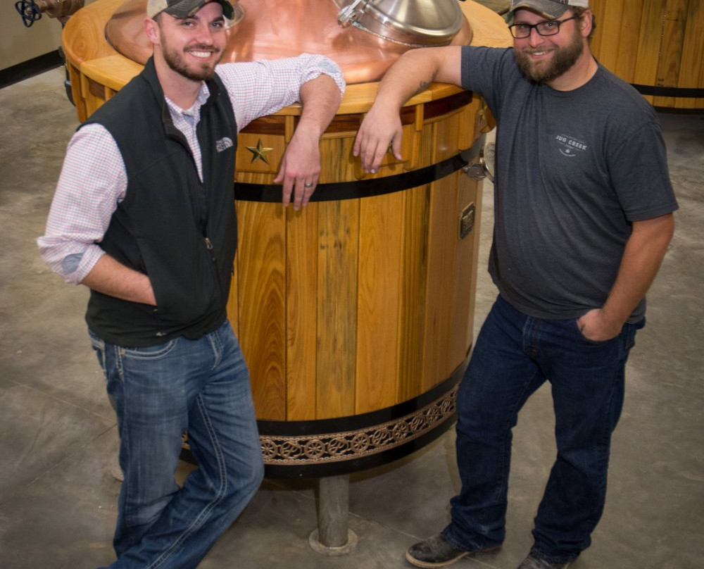 Jug Creek Distillery景点图片