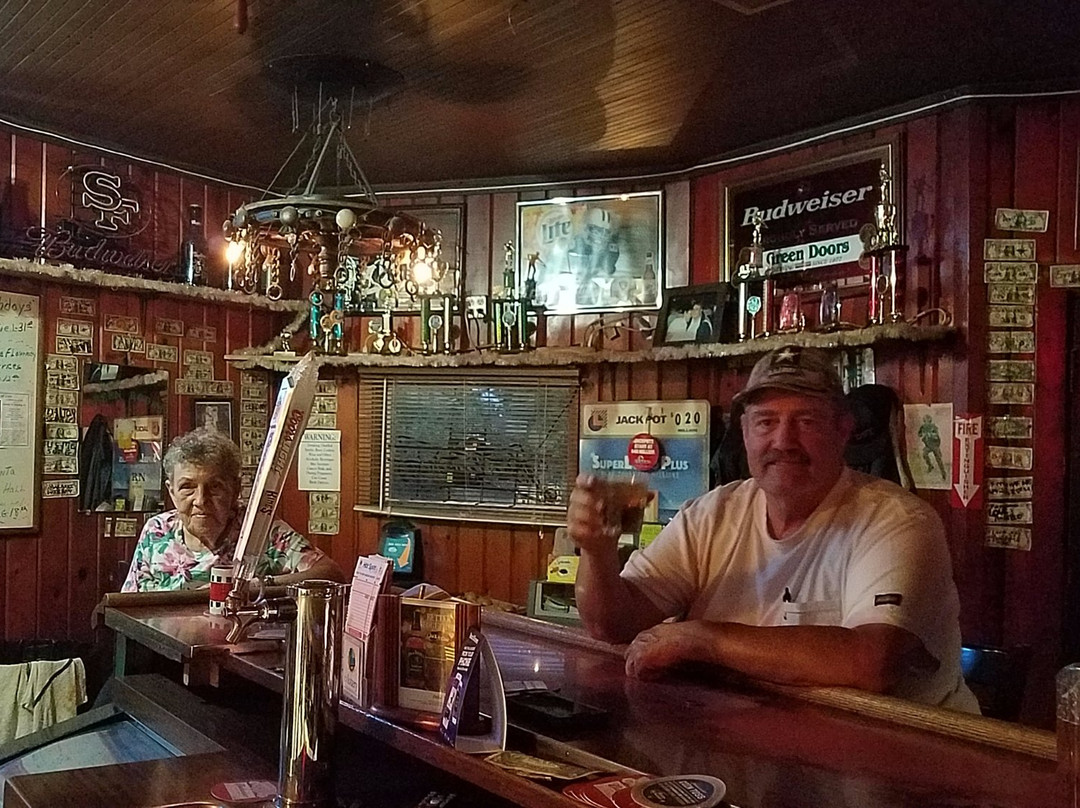 Green Doors Tavern-Corning必去景点