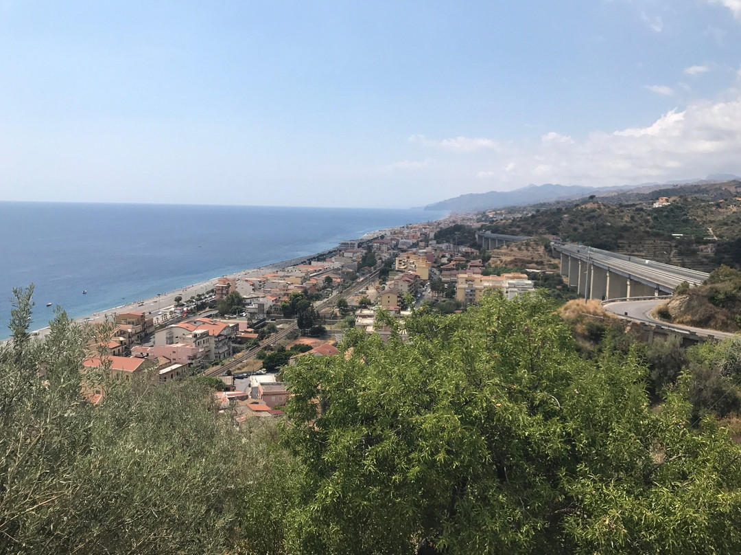 Duomo di Sant'Agata-Ali必去景点