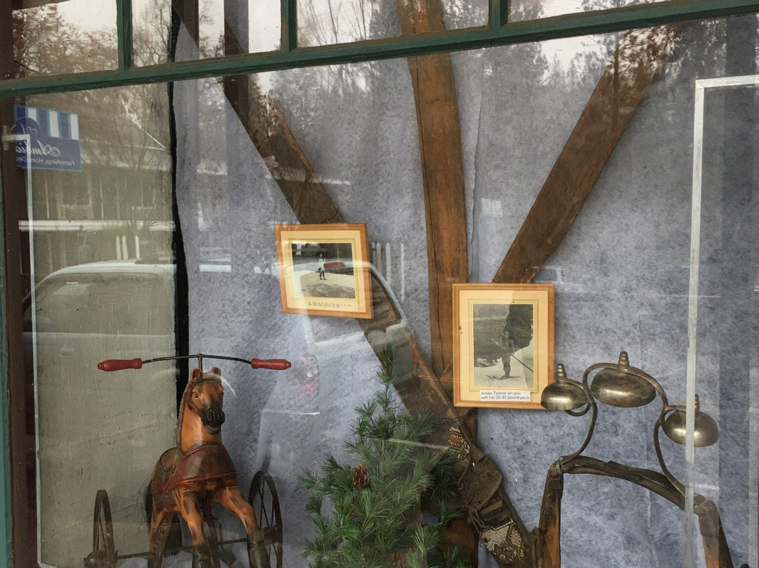Old Timers Museum景点图片