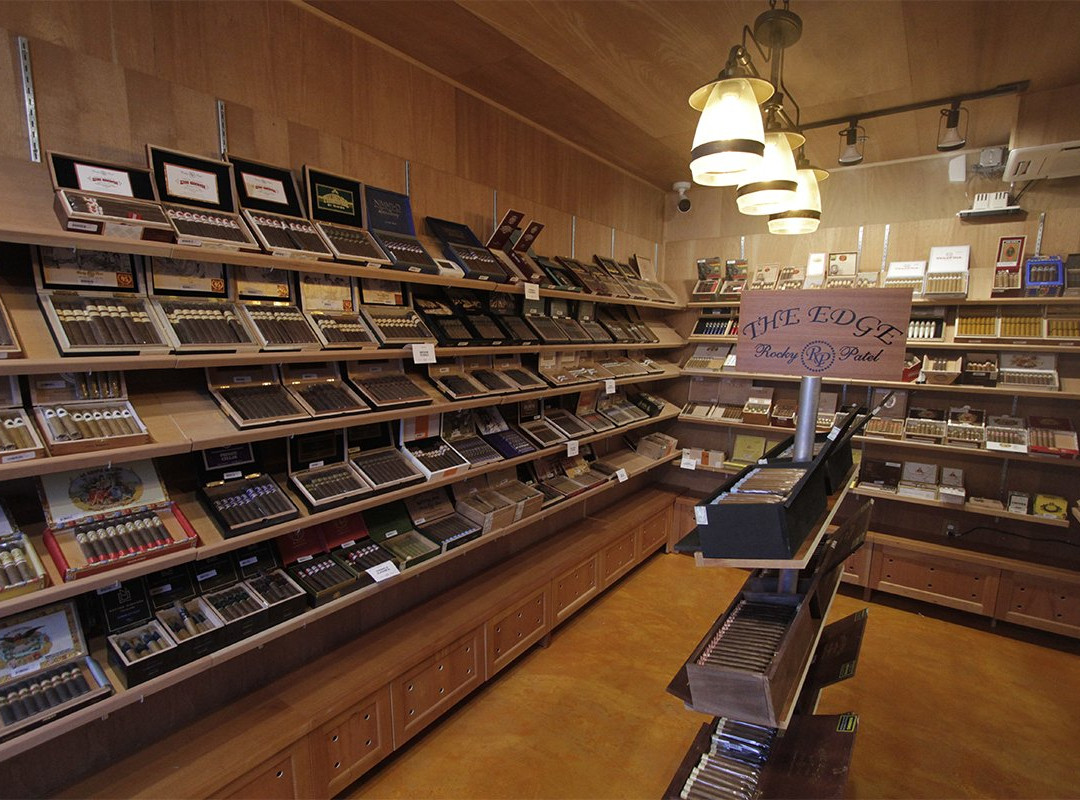 Fuma Cigar Social景点图片