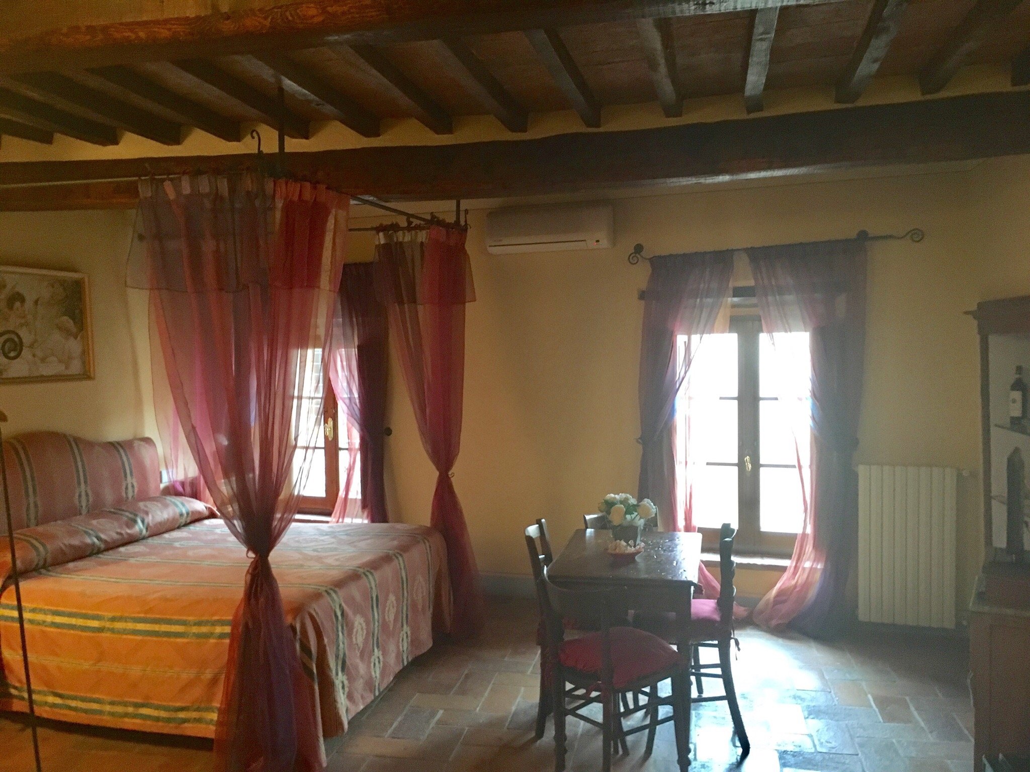 拉西塔爱迪尔套房酒店-官方