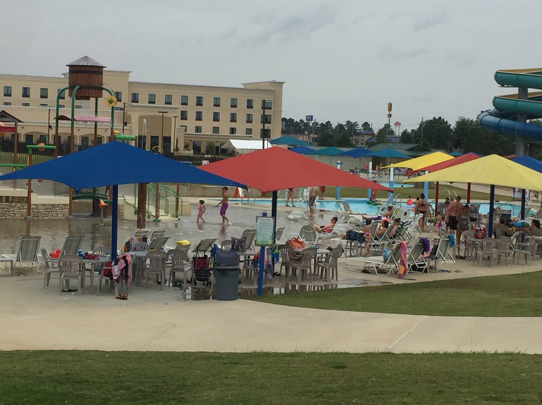 Holiday Springs Water Park景点图片