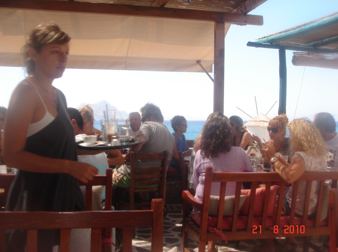 Embassa Bar Cafe-Aegiali必去景点