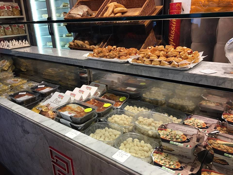 almadolce pasticceria caffetteria景点图片
